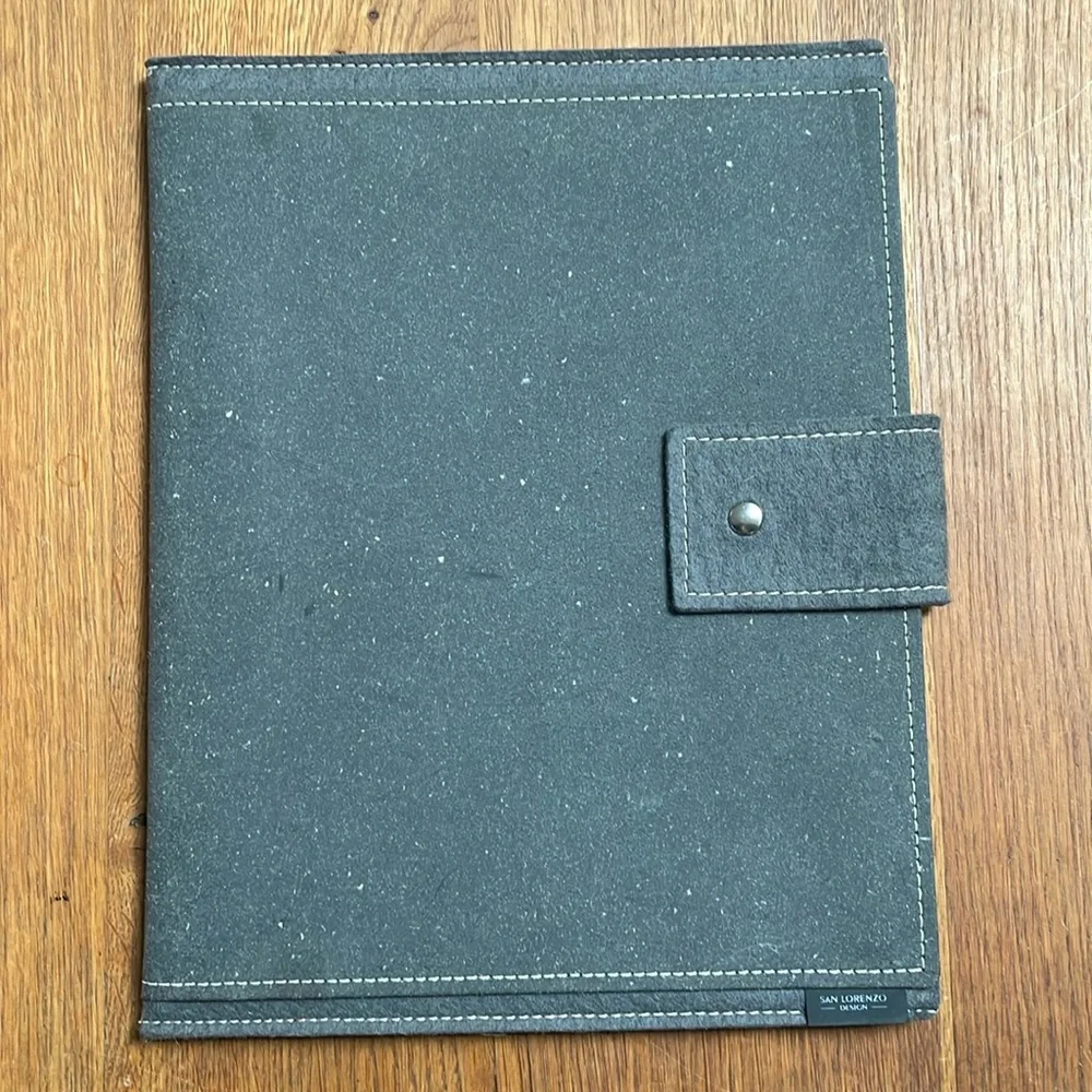 SAN LORENZO REGENERATED GRAY LEATHER & FELT TABLET SLEEVE / CASE